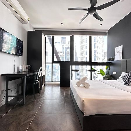 Scarletz Suites Klcc Twin Tower By Purple Orchid Куала Лумпур Екстериор снимка