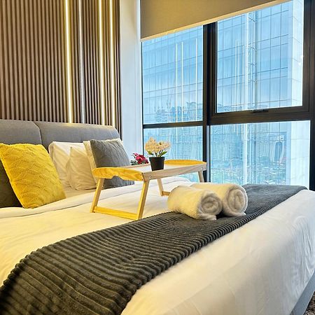 Scarletz Suites Klcc Twin Tower By Purple Orchid Куала Лумпур Екстериор снимка