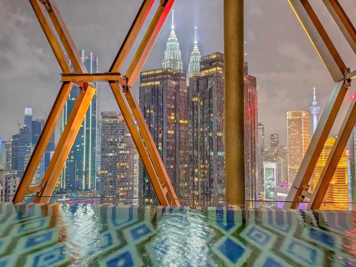 Scarletz Suites Klcc Twin Tower By Purple Orchid Куала Лумпур Екстериор снимка