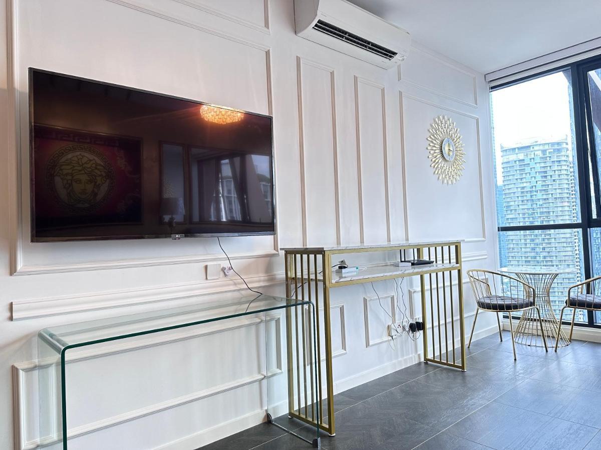 Scarletz Suites Klcc Twin Tower By Purple Orchid Куала Лумпур Екстериор снимка