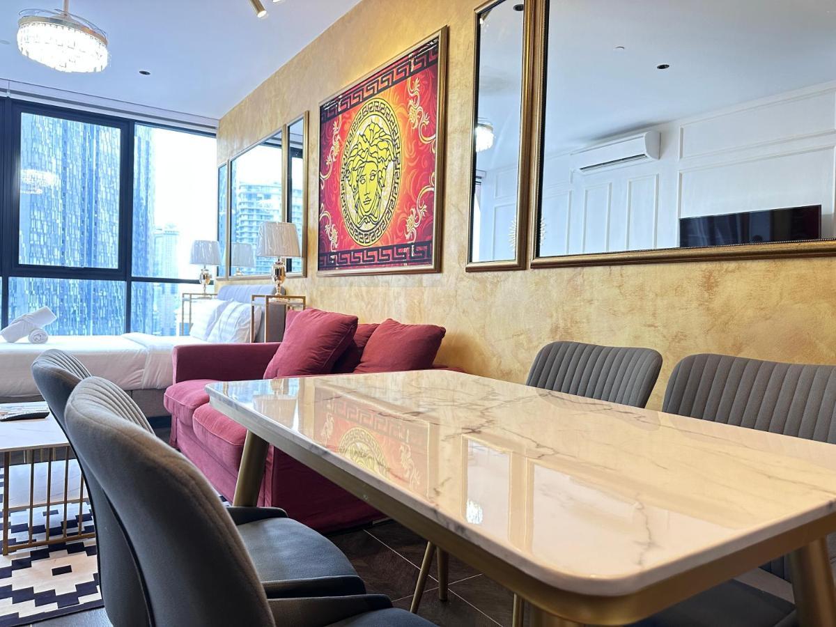 Scarletz Suites Klcc Twin Tower By Purple Orchid Куала Лумпур Екстериор снимка