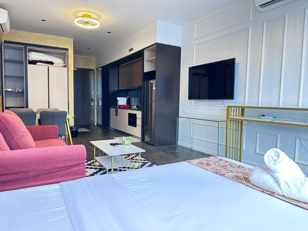 Scarletz Suites Klcc Twin Tower By Purple Orchid Куала Лумпур Екстериор снимка