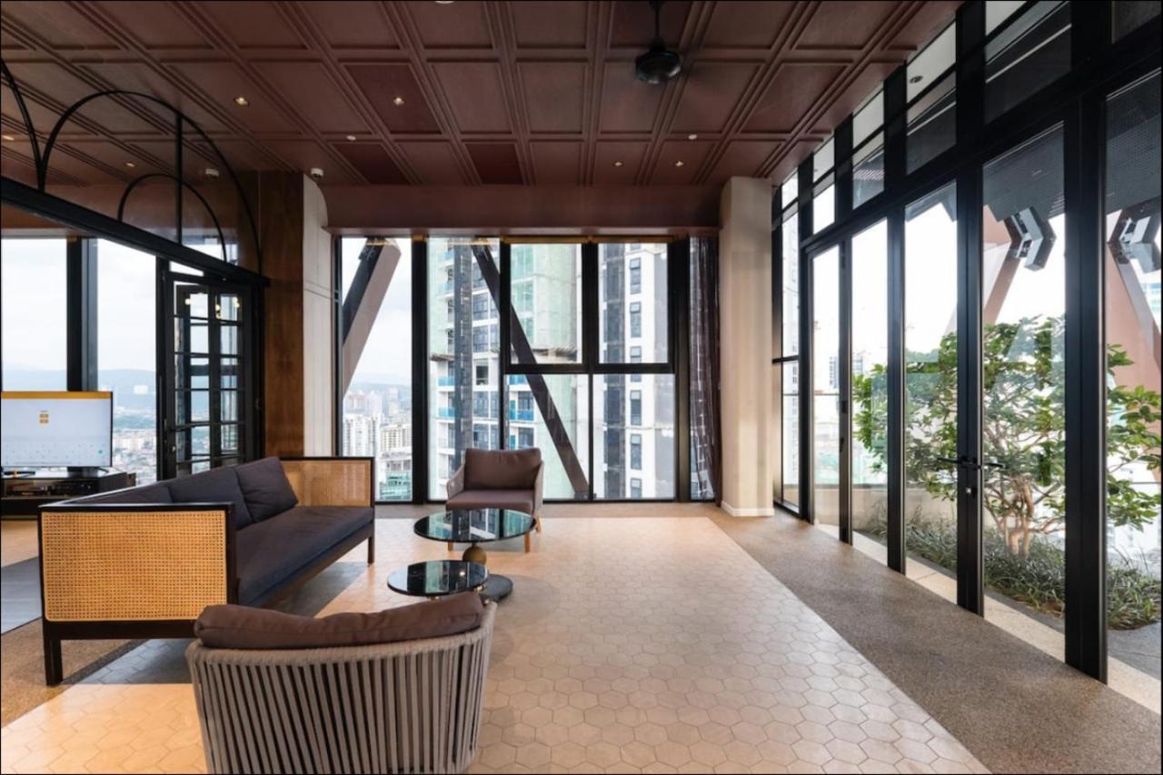 Scarletz Suites Klcc Twin Tower By Purple Orchid Куала Лумпур Екстериор снимка