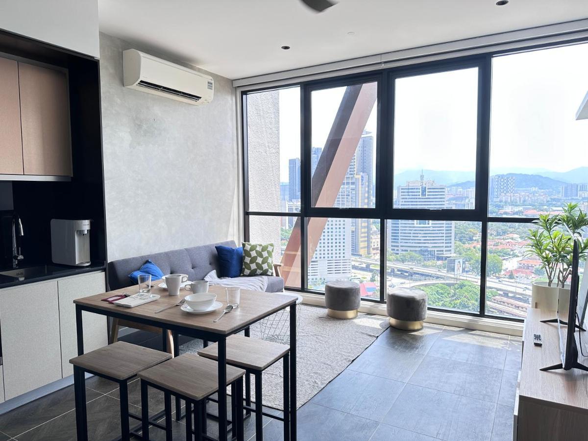 Scarletz Suites Klcc Twin Tower By Purple Orchid Куала Лумпур Екстериор снимка
