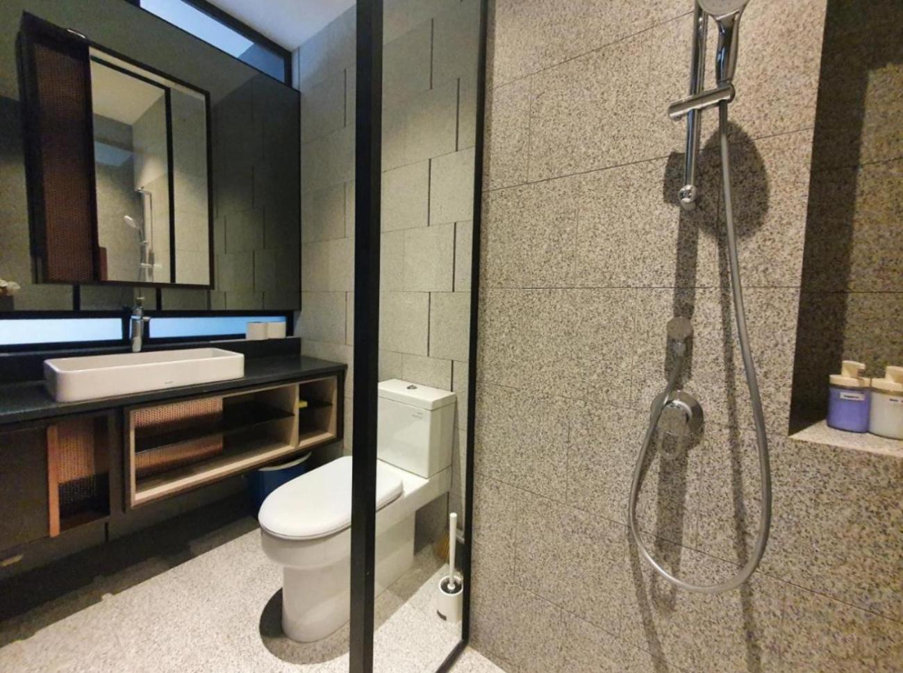 Scarletz Suites Klcc Twin Tower By Purple Orchid Куала Лумпур Екстериор снимка