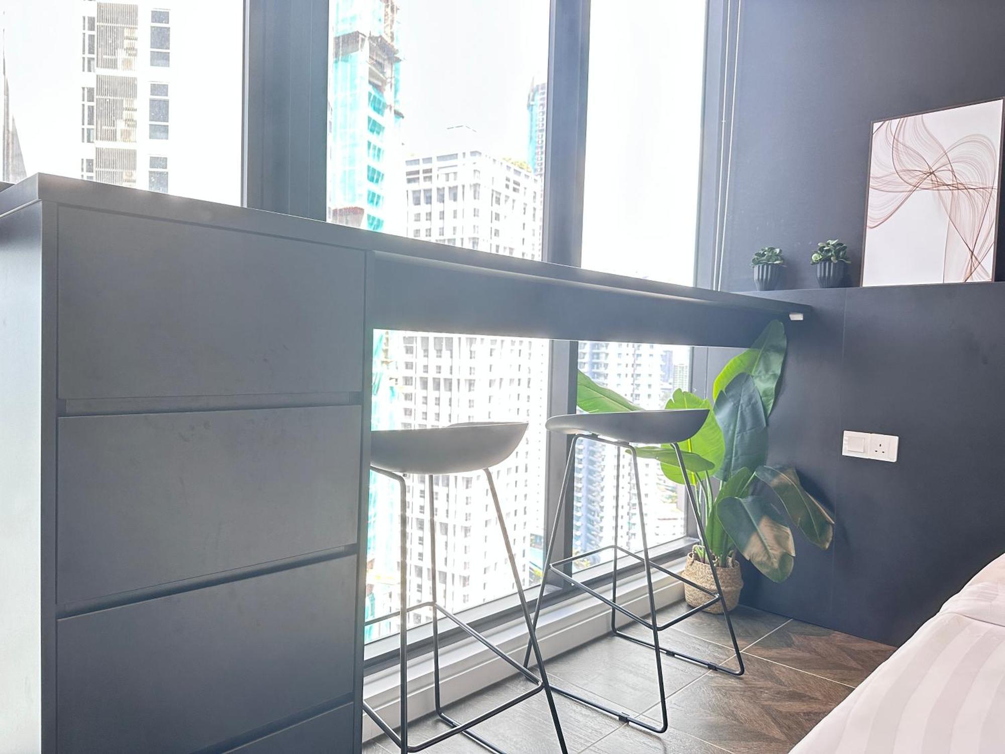 Scarletz Suites Klcc Twin Tower By Purple Orchid Куала Лумпур Екстериор снимка