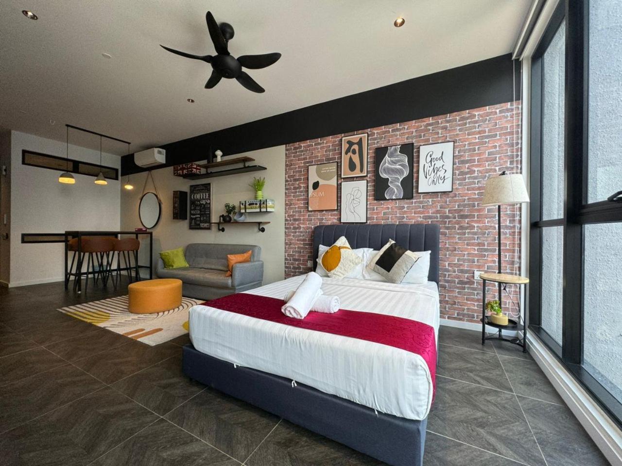 Scarletz Suites Klcc Twin Tower By Purple Orchid Куала Лумпур Екстериор снимка
